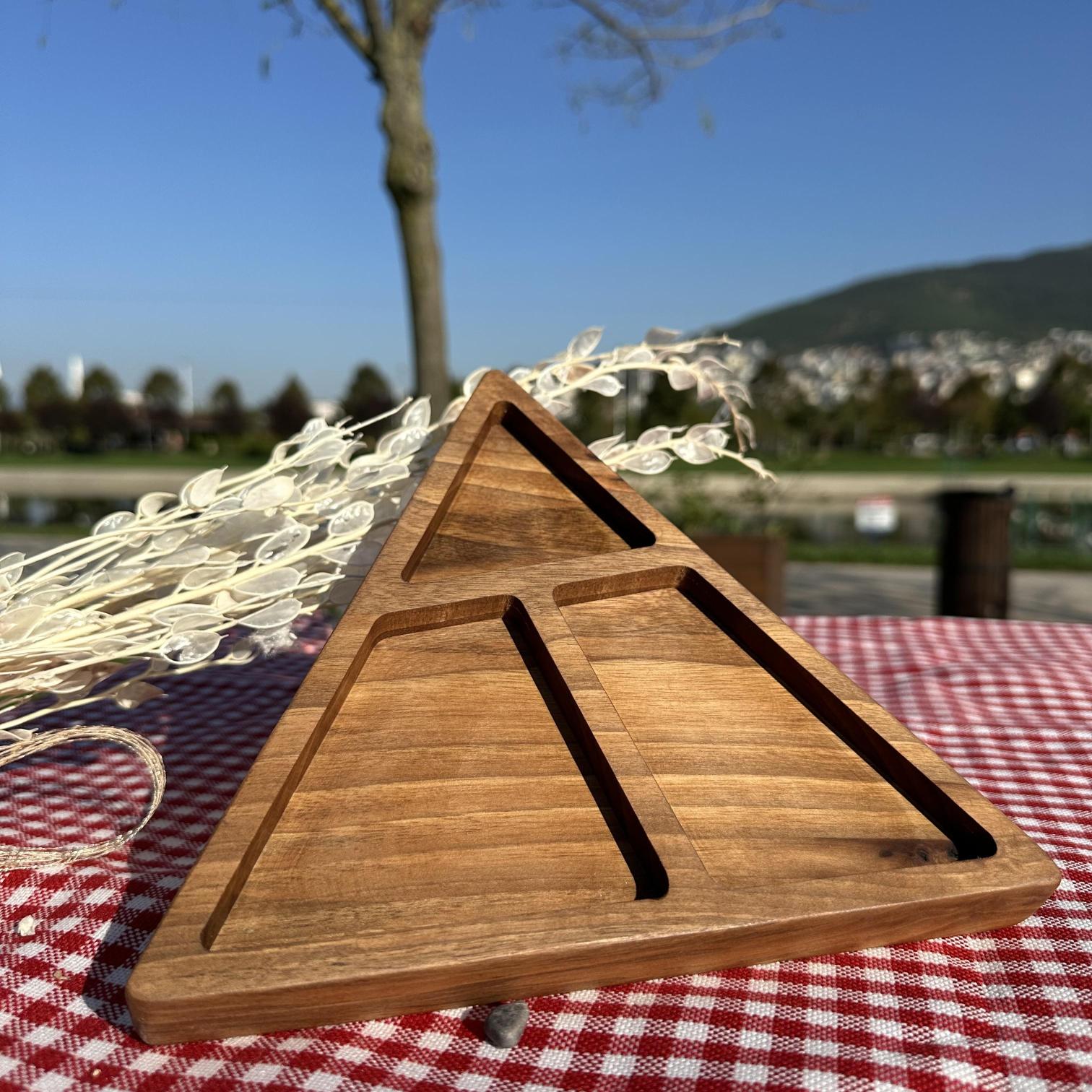 CEVİZ%20ÜÇGEN%20TABAK